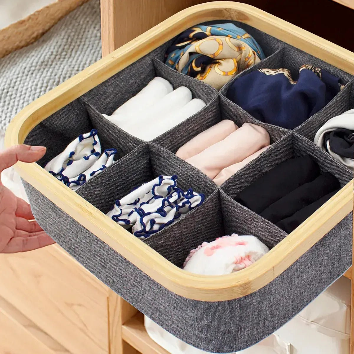 Organizér z bambusu na prádlo 9 přihrádek šedý (91650001)