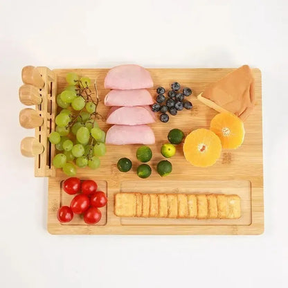 Bambusová deska na servírování sýrů a uzenin s noži - elegantní sada (91720001)